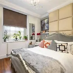 Gorgeous Flat 3 Minute Walk To Iconic Hyde Park