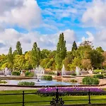 Gorgeous Flat 3 Minute Walk To Iconic Hyde Park
