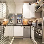 Gorgeous Flat 3 Minute Walk To Iconic Hyde Park